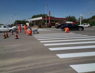 乌鲁木齐乌鲁木齐专业道路划线施工